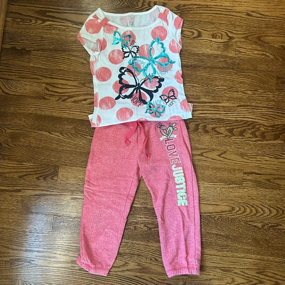 Justice Matching Set- Omfy Sweat Pants and Cute Butterfly Top